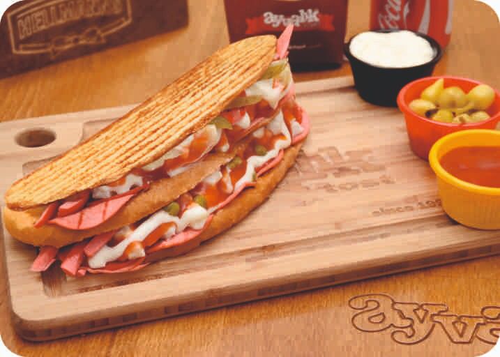 Mega Süper Karışık Tost