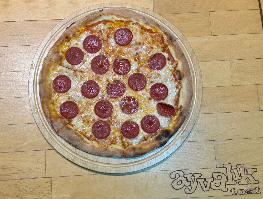 Sucuklu Pizza Büyük